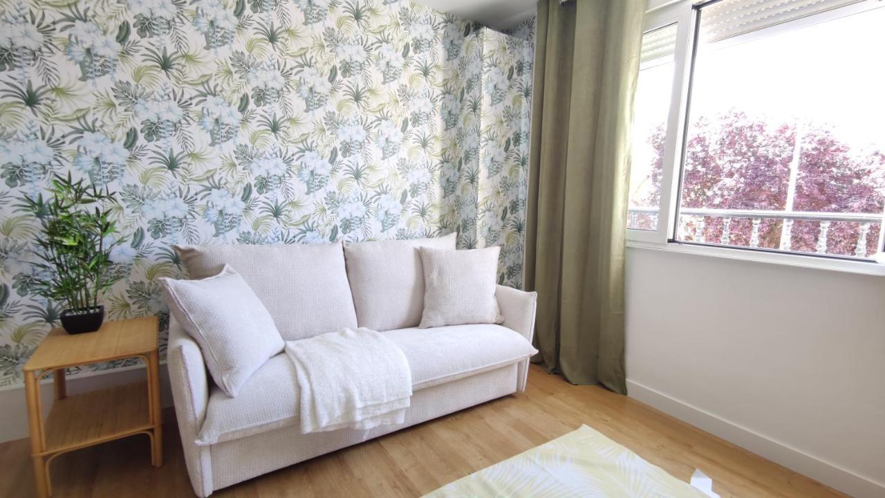 Apartamento Suite Los Deportes Понферада Екстериор снимка