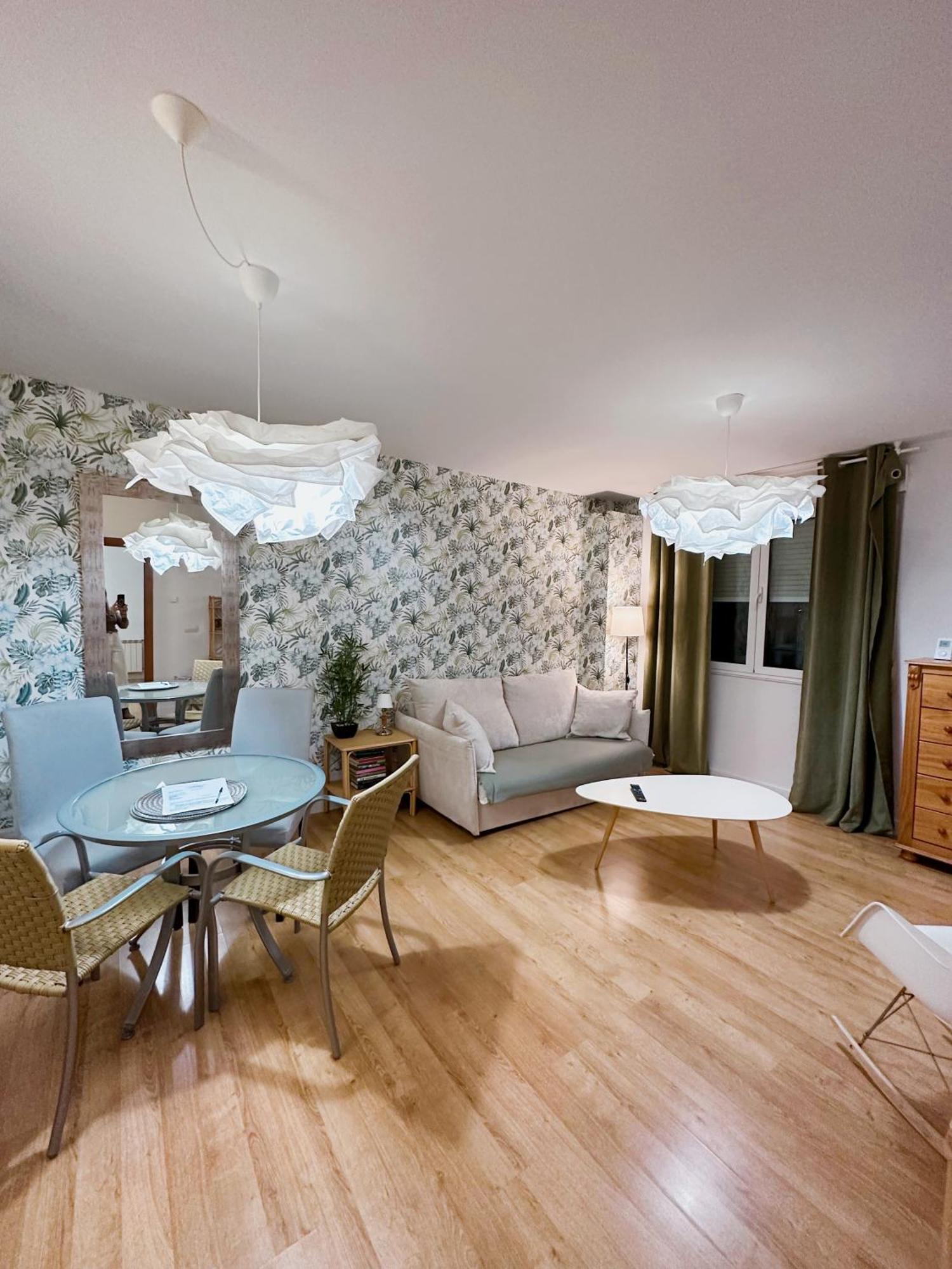 Apartamento Suite Los Deportes Понферада Екстериор снимка